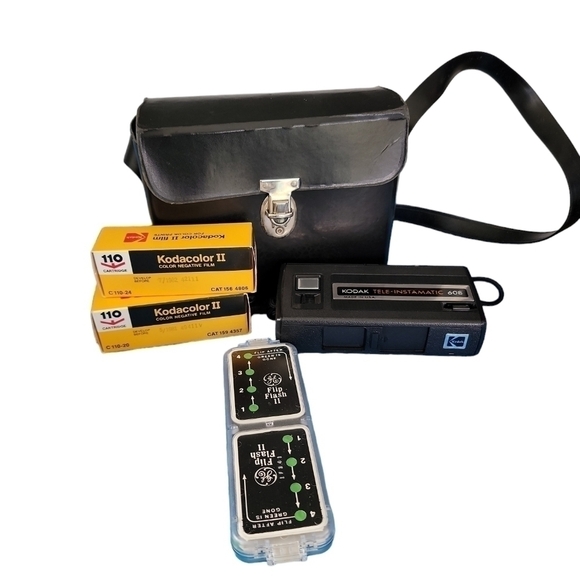 Vintage Kodak Tele Instamatic 608 camera 2 boxes of unopened film flash & case - Picture 1 of 11